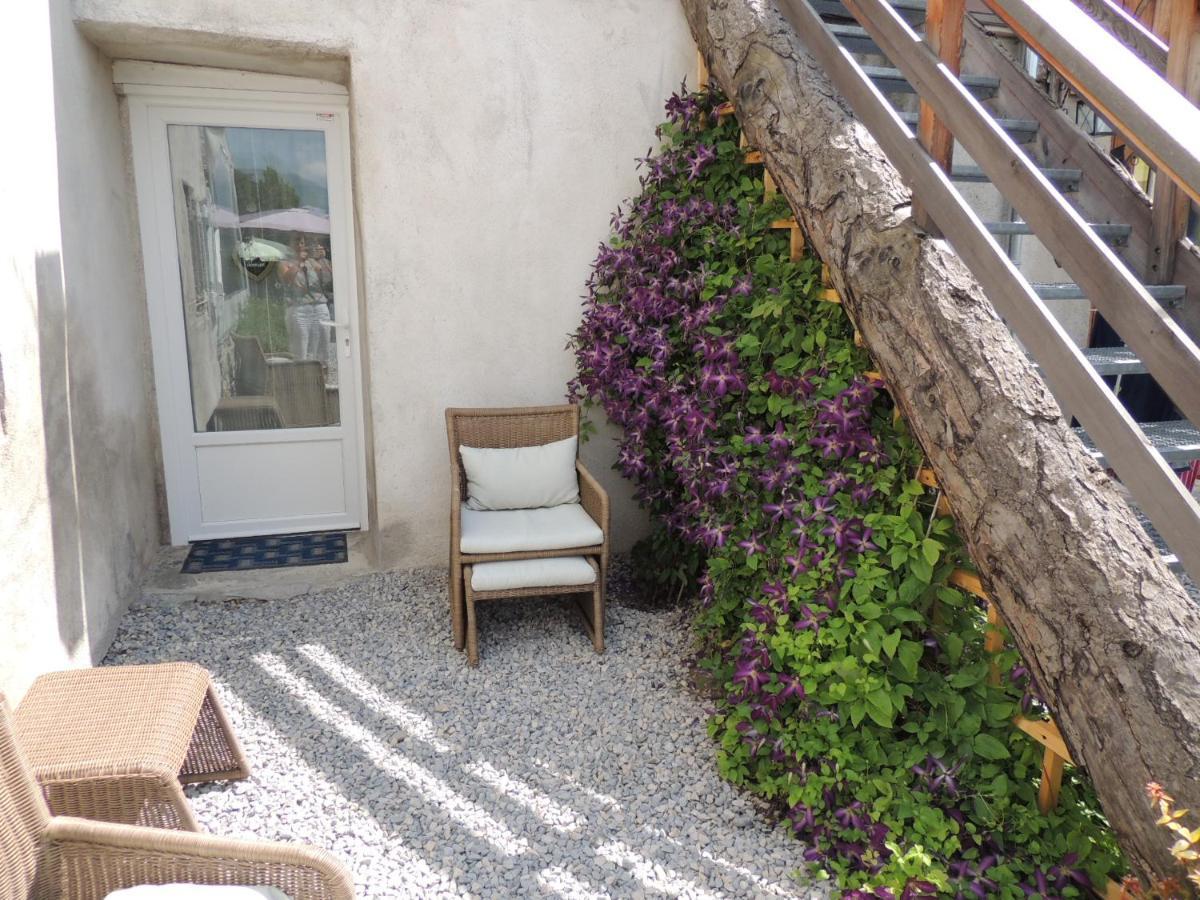 Chambres D'Hotes La Dorgisane Venterol (Alpes-de-Haute-Provence) Exterior foto