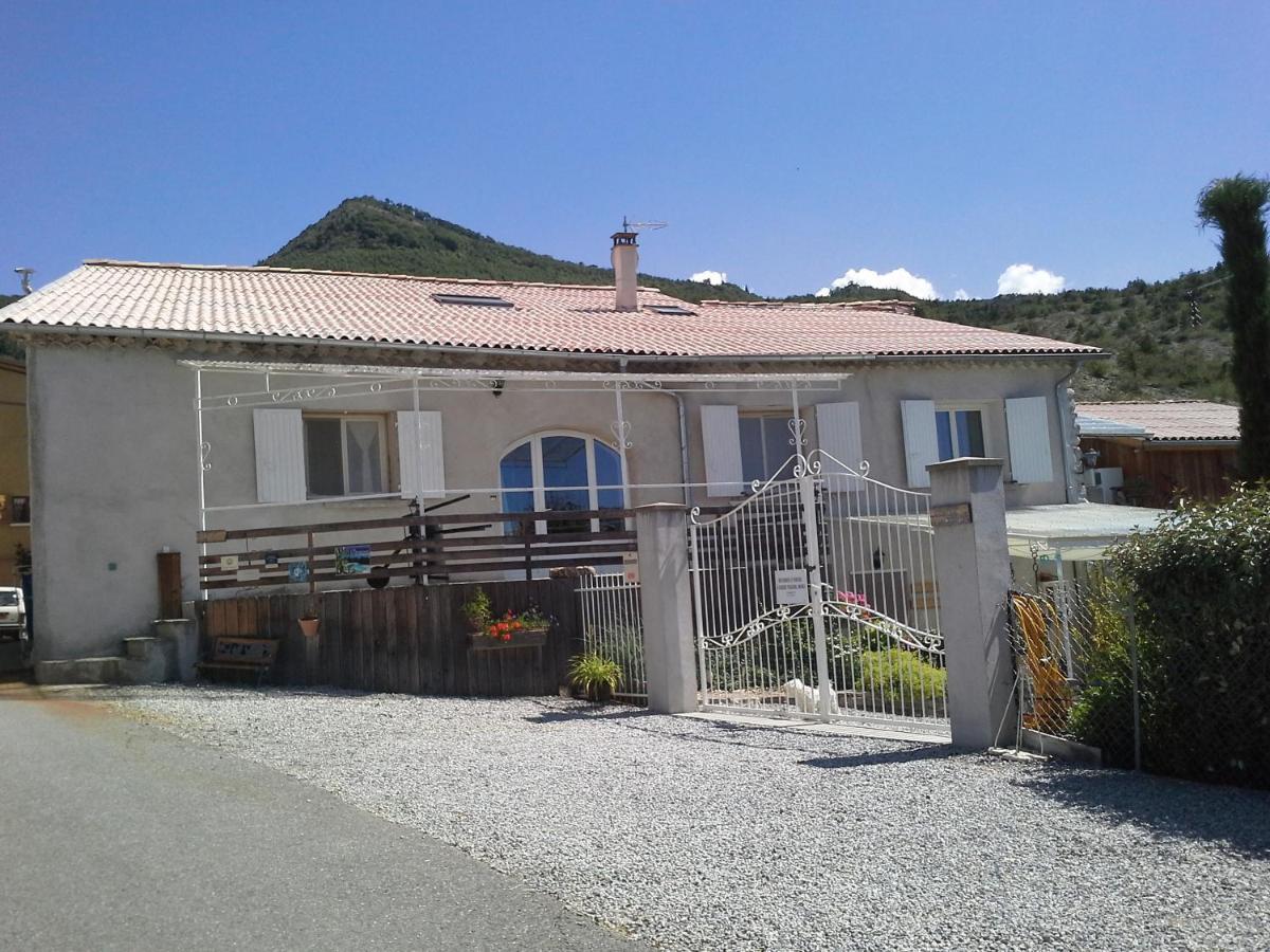 Chambres D'Hotes La Dorgisane Venterol (Alpes-de-Haute-Provence) Exterior foto